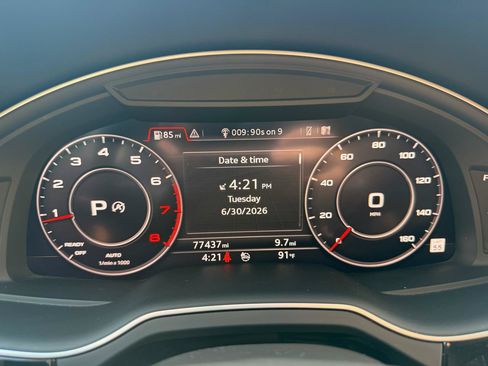 Used 2018 Audi Q7 3.0T Prestige AWD/4WD image 32