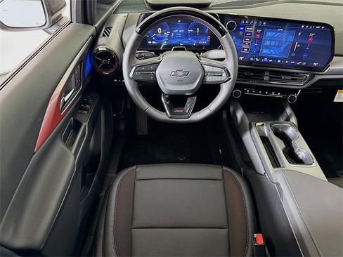 New 2025 Chevrolet Equinox EV RS image 15