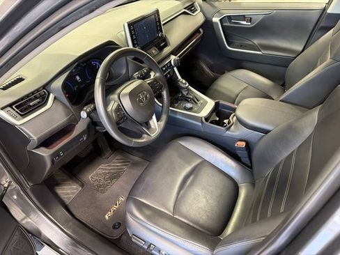 Used 2019 Toyota RAV4 Limited w/ Carpet Mat Package AWD/4WD image 12