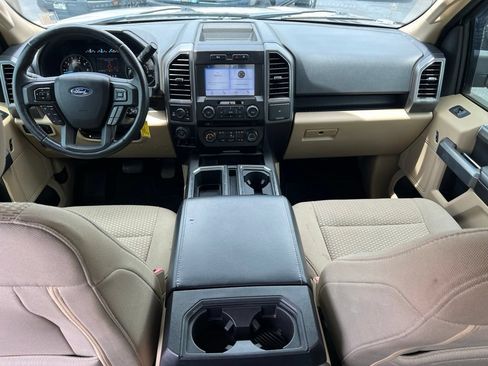 Used 2018 Ford F150 XLT w/ Equipment Group 302A Luxury AWD/4WD image 16