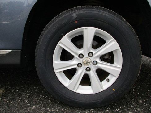 Used 2013 Toyota Highlander SE image 11