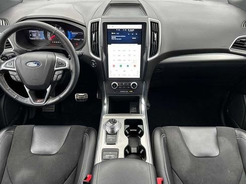 Used 2022 Ford Edge ST w/ Equipment Group 401A image 5