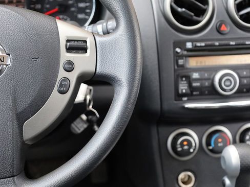 Used 2011 Nissan Rogue S image 23