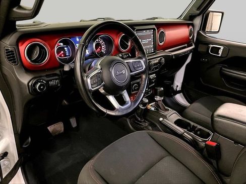 Used 2022 Jeep Wrangler Unlimited Rubicon w/ Cold Weather Group AWD/4WD image 12