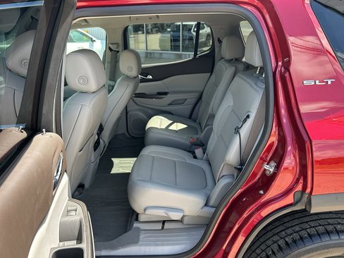 Used 2020 GMC Acadia SLT image 21