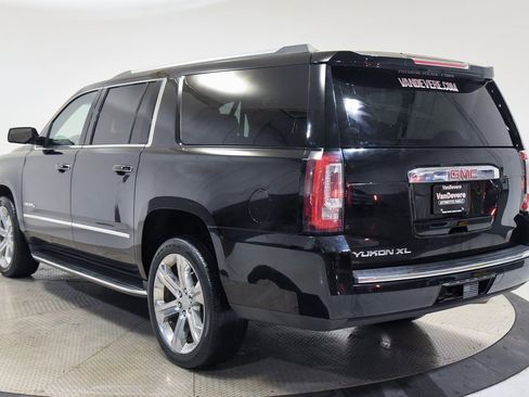 Used 2018 GMC Yukon XL Denali w/ Open Road Package image 9