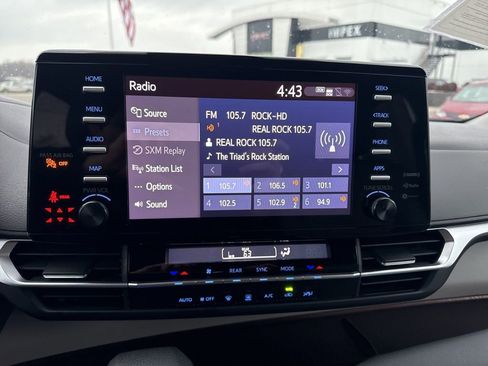 Used 2024 Toyota Sienna LE image 25