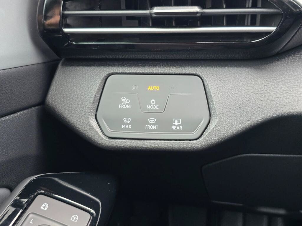 Used 2023 Volkswagen ID.4 Pro S Plus AWD/4WD image 30
