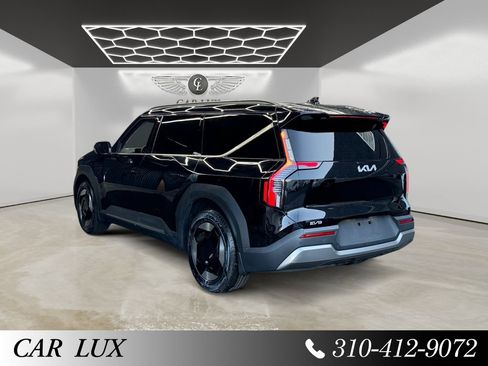 Used 2024 Kia EV9 Wind AWD/4WD image 3
