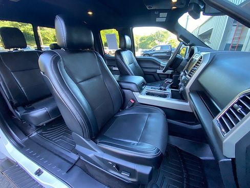 Used 2016 Ford F150 Lariat w/ Equipment Group 502A Luxury AWD/4WD image 32