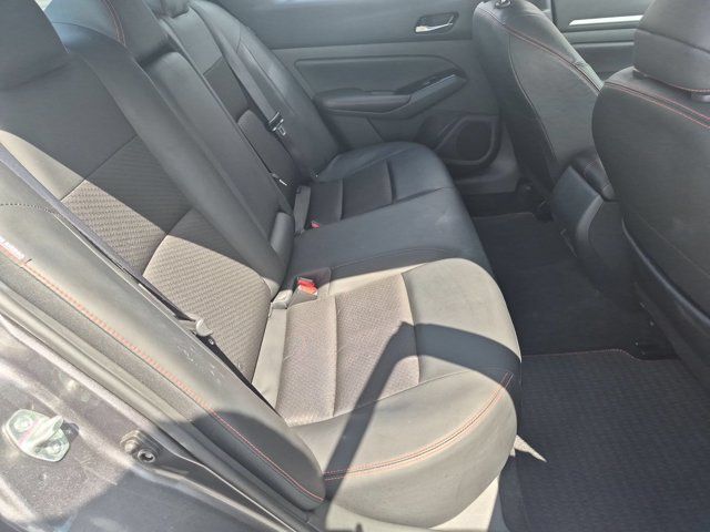 Used 2025 Nissan Altima 2.5 SR FWD image 29