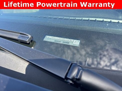 Used 2025 Ford Escape ST-Line image 23