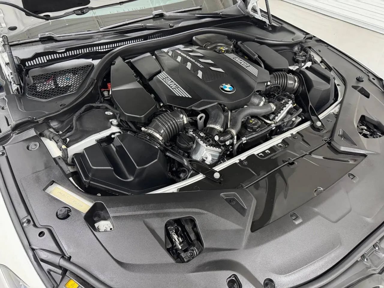 Used 2024 BMW M850i xDrive Coupe AWD/4WD image 44