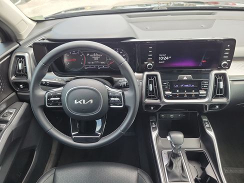 Certified 2023 Kia Sorento S w/ Panoramic Sunroof Package FWD image 18