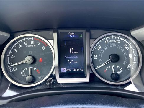 Used 2023 Toyota Tacoma SR5 AWD/4WD image 25