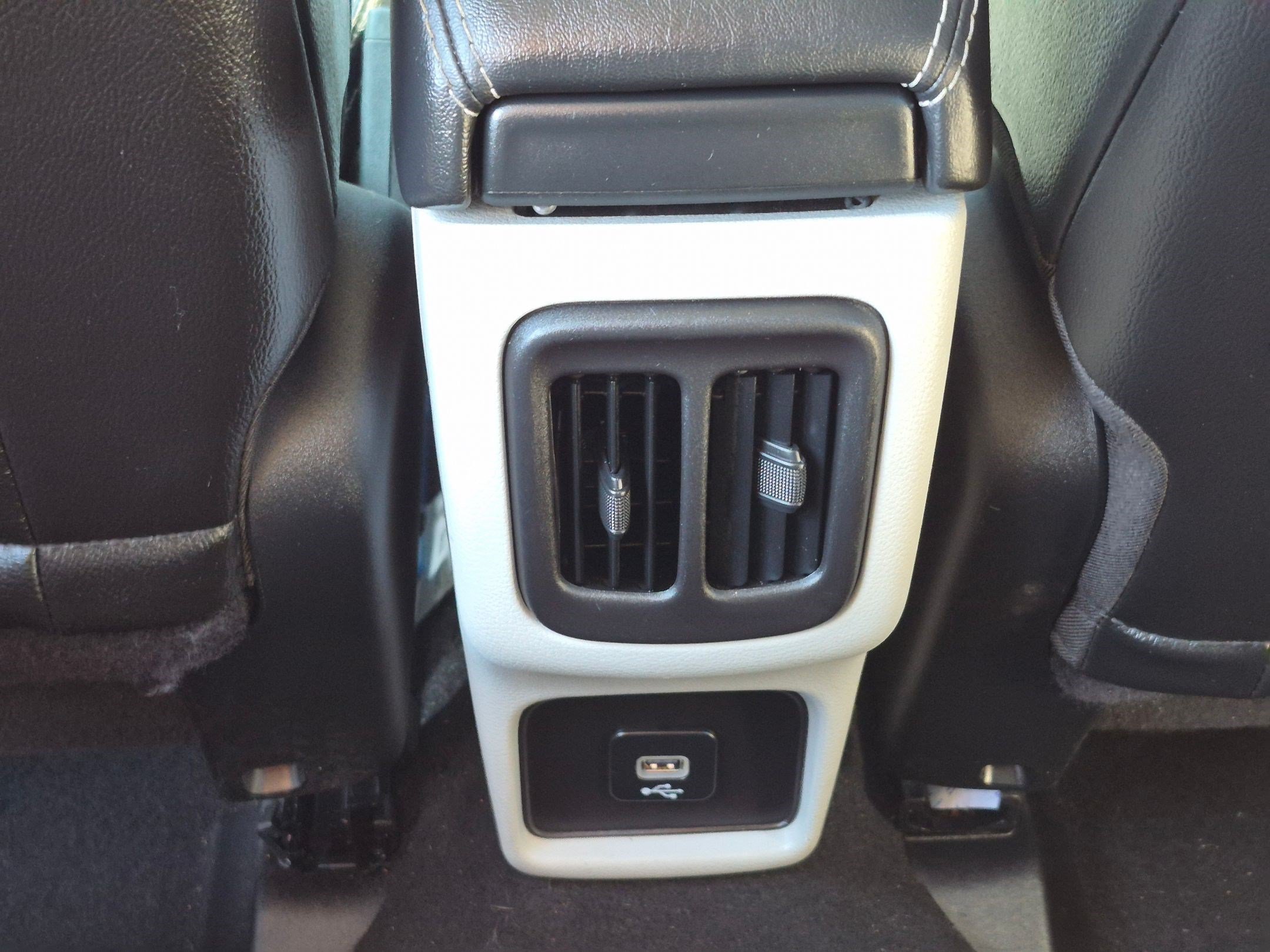 Used 2020 Jeep Compass Latitude w/ Cold Weather Group AWD/4WD image 25