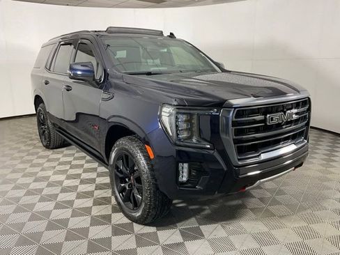 Used 2024 GMC Yukon AT4 w/ AT4 Premium Package image 3