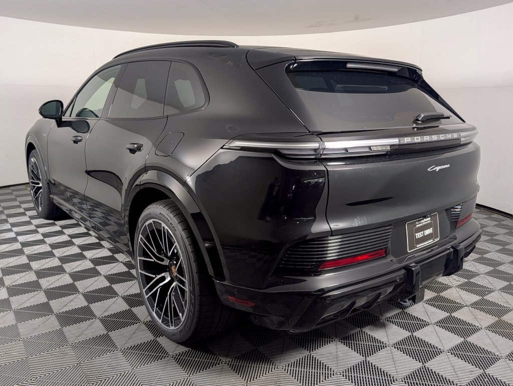 New 2026 Porsche Cayenne Electric AWD/4WD image 3