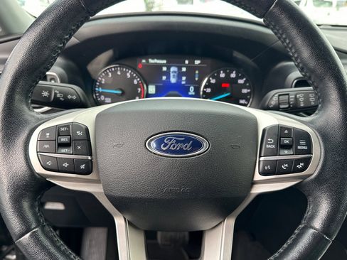 Certified 2021 Ford Explorer XLT w/ Equipment Group 202A image 26