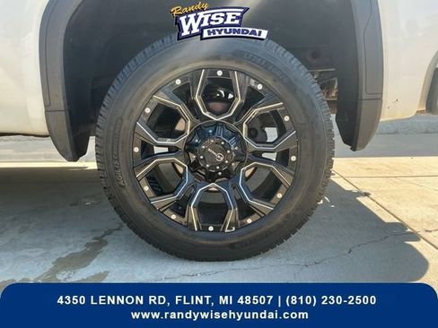 Used 2019 GMC Sierra 1500 AT4 w/ AT4 Premium Package AWD/4WD image 30