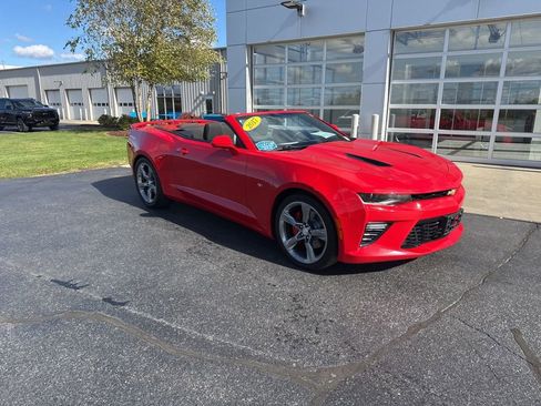 Used 2017 Chevrolet Camaro SS image 11