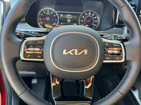Used 2023 Kia Sorento S w/ Panoramic Sunroof Package FWD image 24