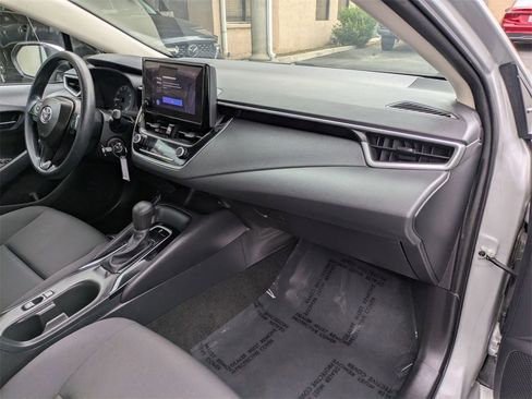 Used 2024 Toyota Corolla LE image 33