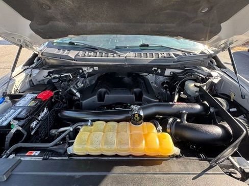 Used 2018 Ford F150 XLT AWD/4WD image 2