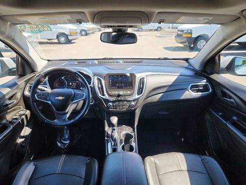 Used 2022 Chevrolet Equinox Premier FWD image 36