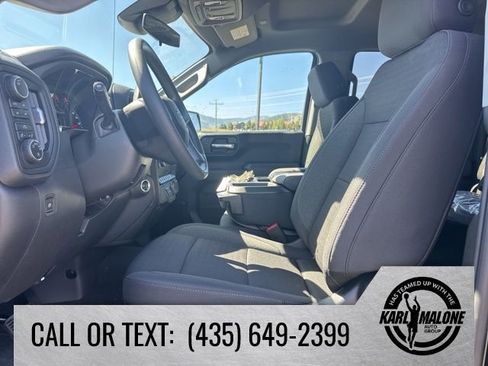 Used 2026 Chevrolet Silverado 1500 Custom Trail Boss w/ LPO, Dark Essentials Package AWD/4WD image 13