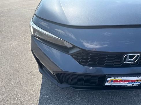 Used 2025 Honda Civic Sport image 40