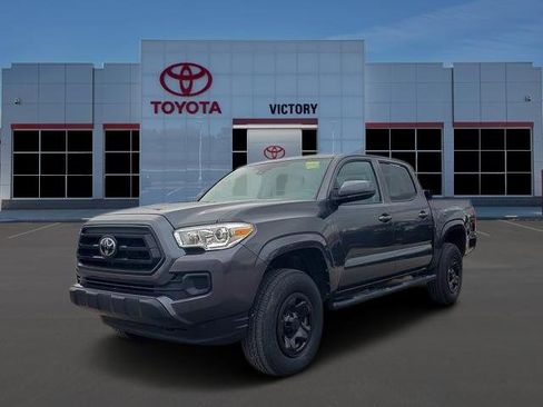 Used 2021 Toyota Tacoma SR image 1