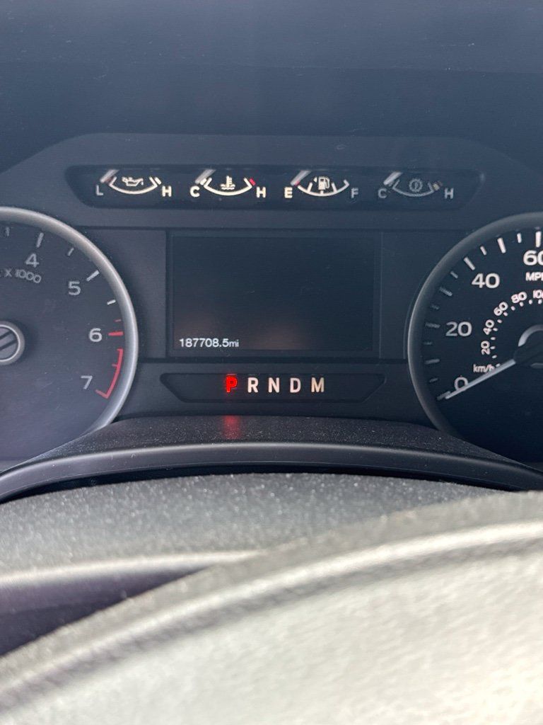 Used 2018 Ford F150 XLT w/ Equipment Group 302A Luxury AWD/4WD image 13
