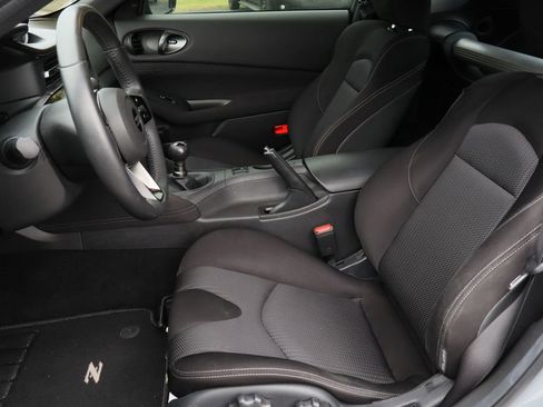 Used 2023 Nissan Z Sport w/ Floor Mat Package image 21