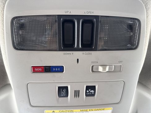 Used 2017 Subaru Crosstrek 2.0i Limited image 23