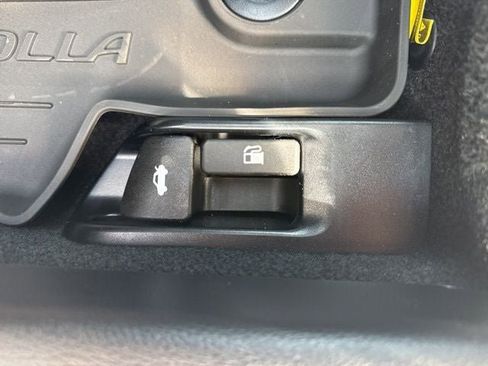 Used 2026 Toyota Corolla LE FWD image 19