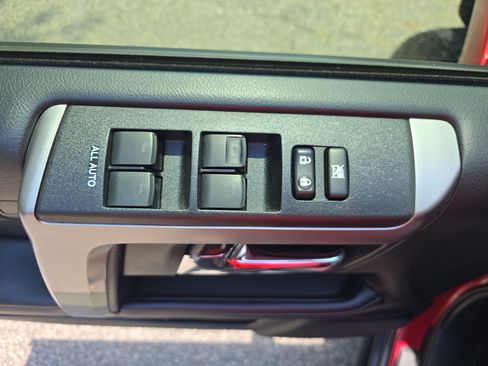 Used 2020 Toyota 4Runner SR5 Premium AWD/4WD image 27