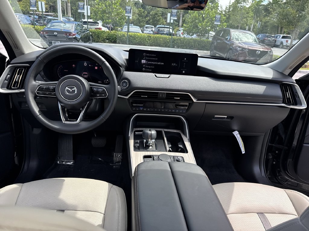 Certified 2026 MAZDA CX-70 3.3 Turbo w/ Premium Package AWD/4WD image 36