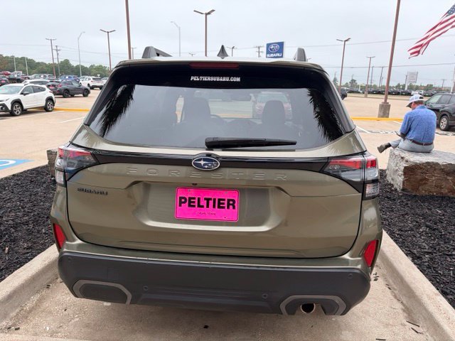 Used 2025 Subaru Forester Limited AWD/4WD image 18