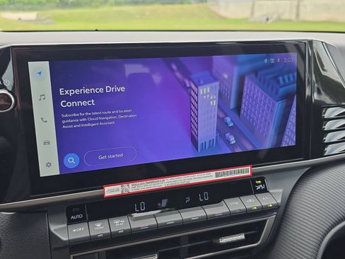 New 2026 Toyota Camry Hybrid w/ Multimedia Upgrade Package FWD image 18