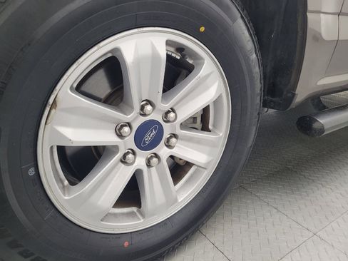 Used 2020 Ford F150 XLT image 31