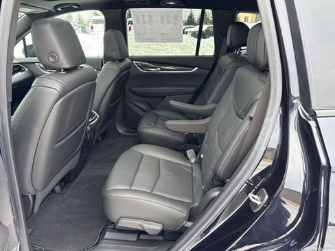 Certified 2022 Cadillac XT6 Sport w/ Technology Package image 19