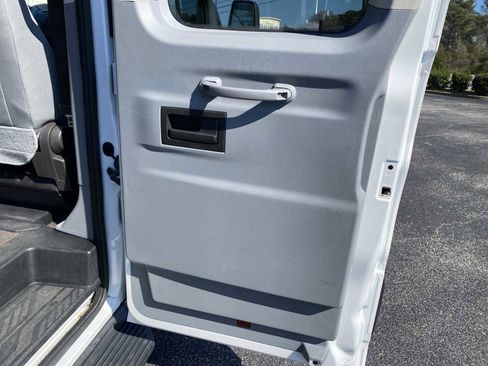 Used 2019 Ford Transit 350 XLT image 26