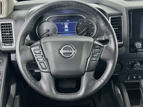 Used 2023 Nissan Frontier SV w/ SV Convenience Package RWD image 18