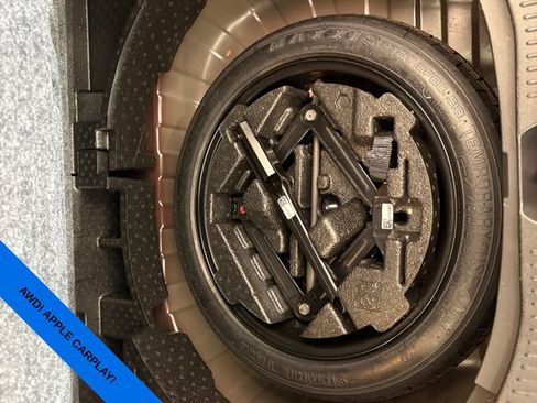 Used 2022 Chevrolet Trax LT w/ LT Convenience Package AWD/4WD image 24