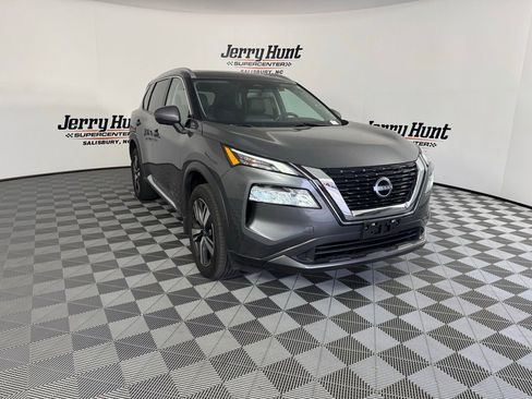 Used 2023 Nissan Rogue SL image 8