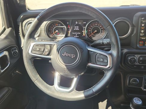 Used 2021 Jeep Gladiator Overland w/ Popular Equipment Package AWD/4WD image 21