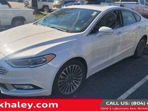 Used 2017 Ford Fusion SE image 1