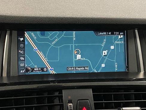 Used 2017 BMW X3 sDrive28i image 9