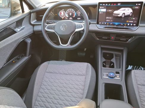 Certified 2026 Volkswagen Tiguan S FWD image 10
